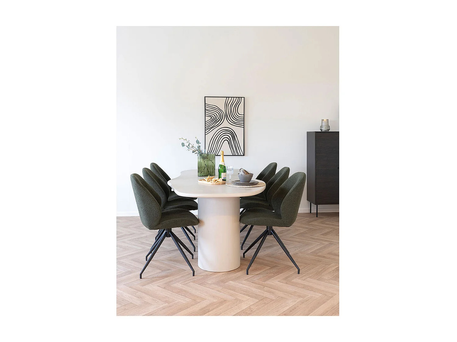 Maranola table à manger décor ciment.