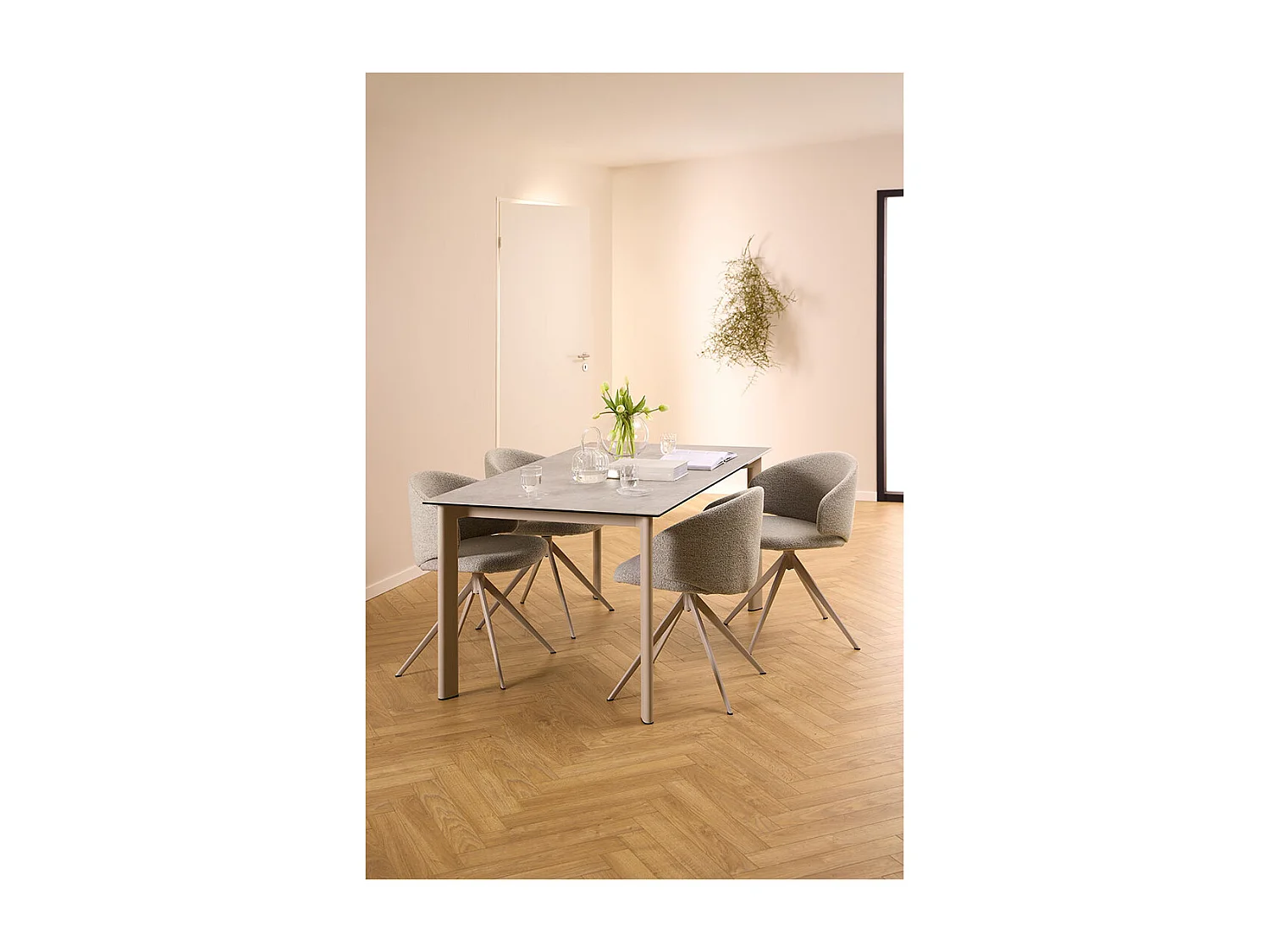 Marry eetkamertafel 90x160cm grijs.