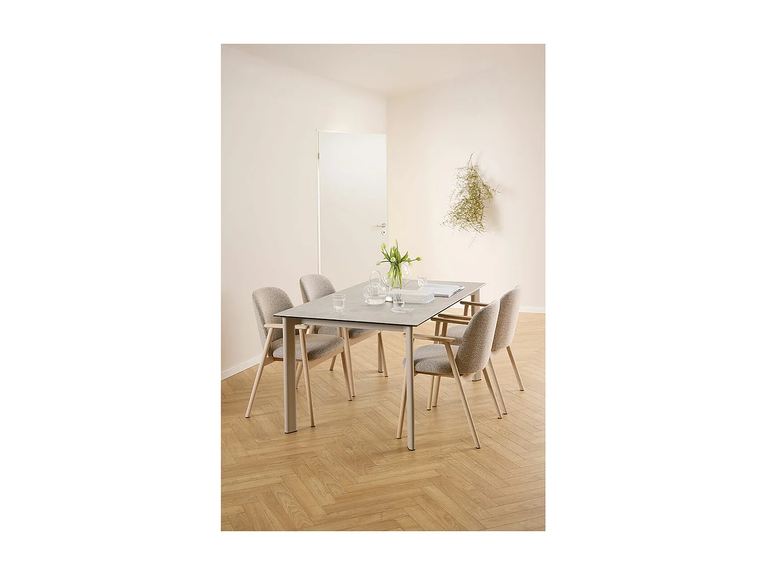 Marry eetkamertafel 90x160cm grijs.