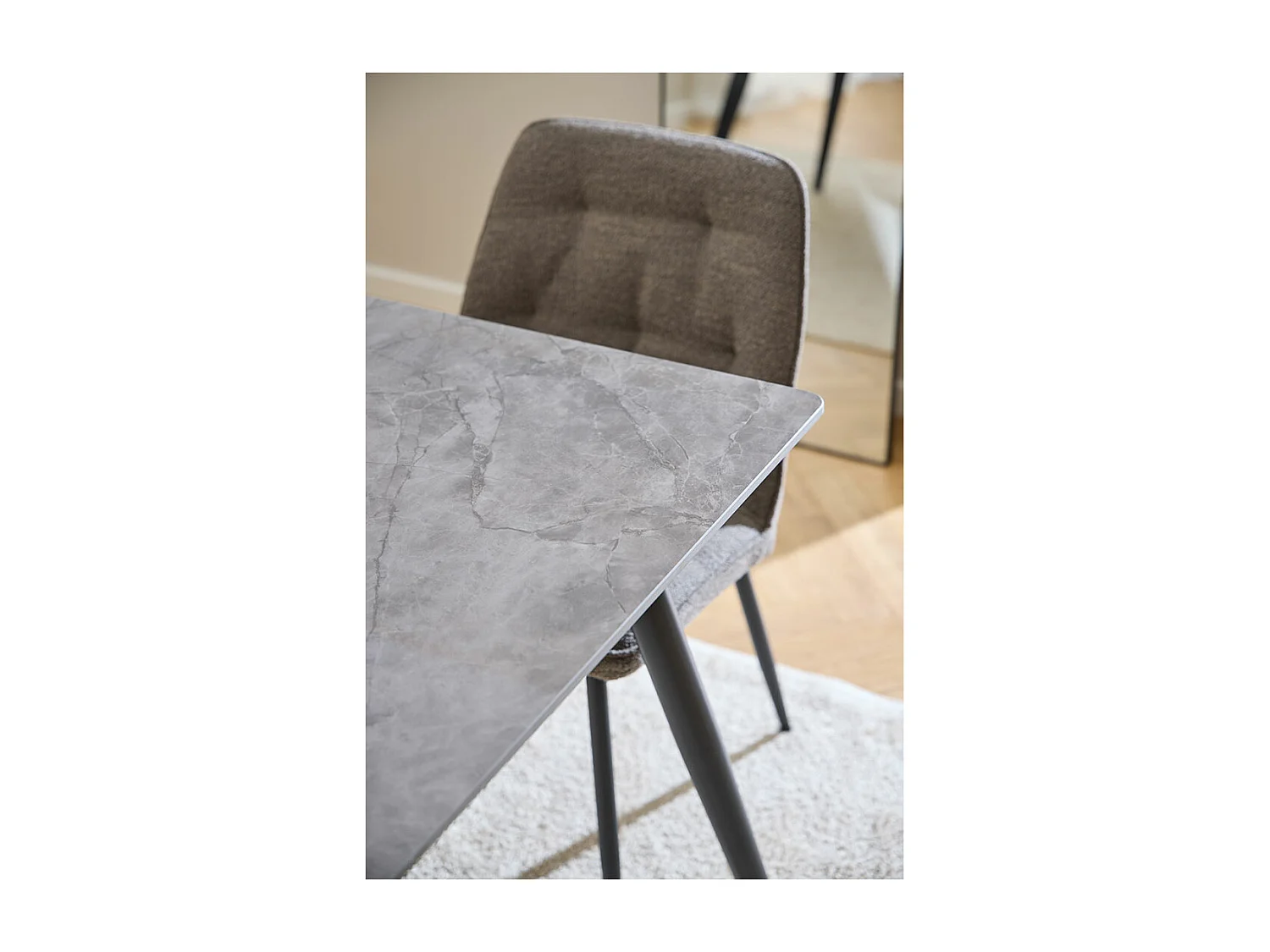 Violet eetkamertafel 80x140cm grijs.