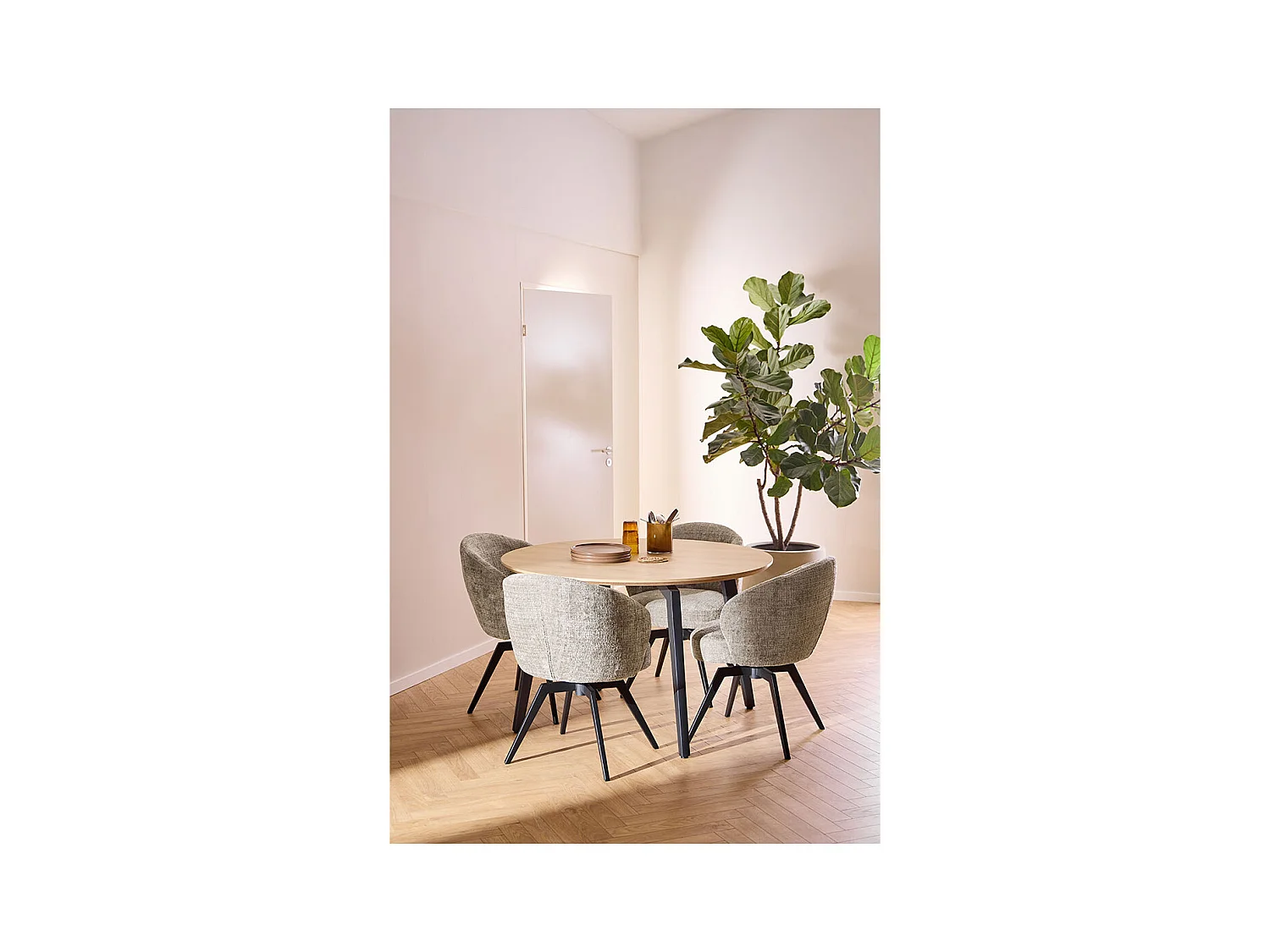 Cadiz table de salle à manger 120x120cm nature.