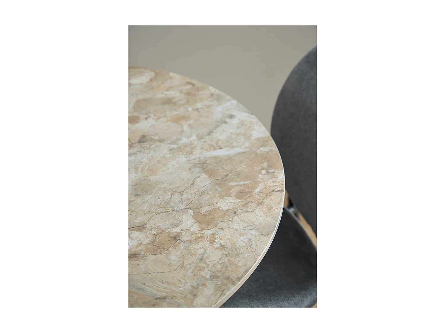 Malta Esstisch 90x90cm Braun.