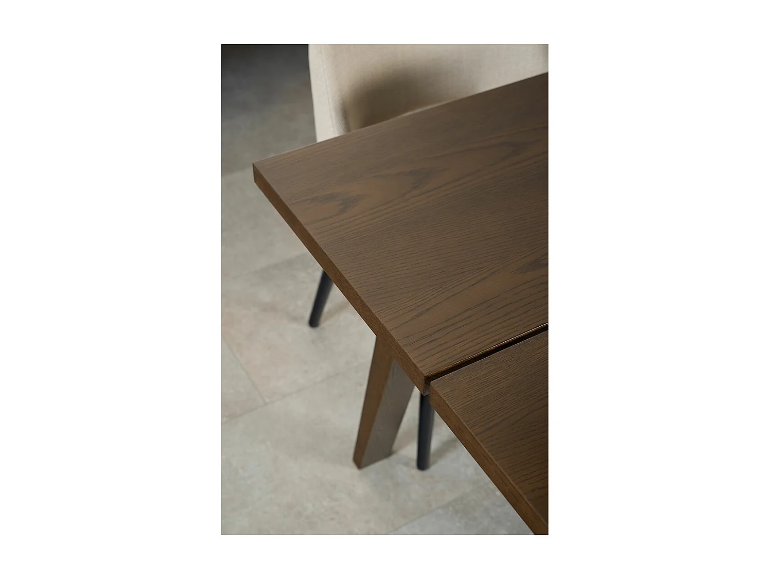 A-Line Esstisch 95x200cm Grau.