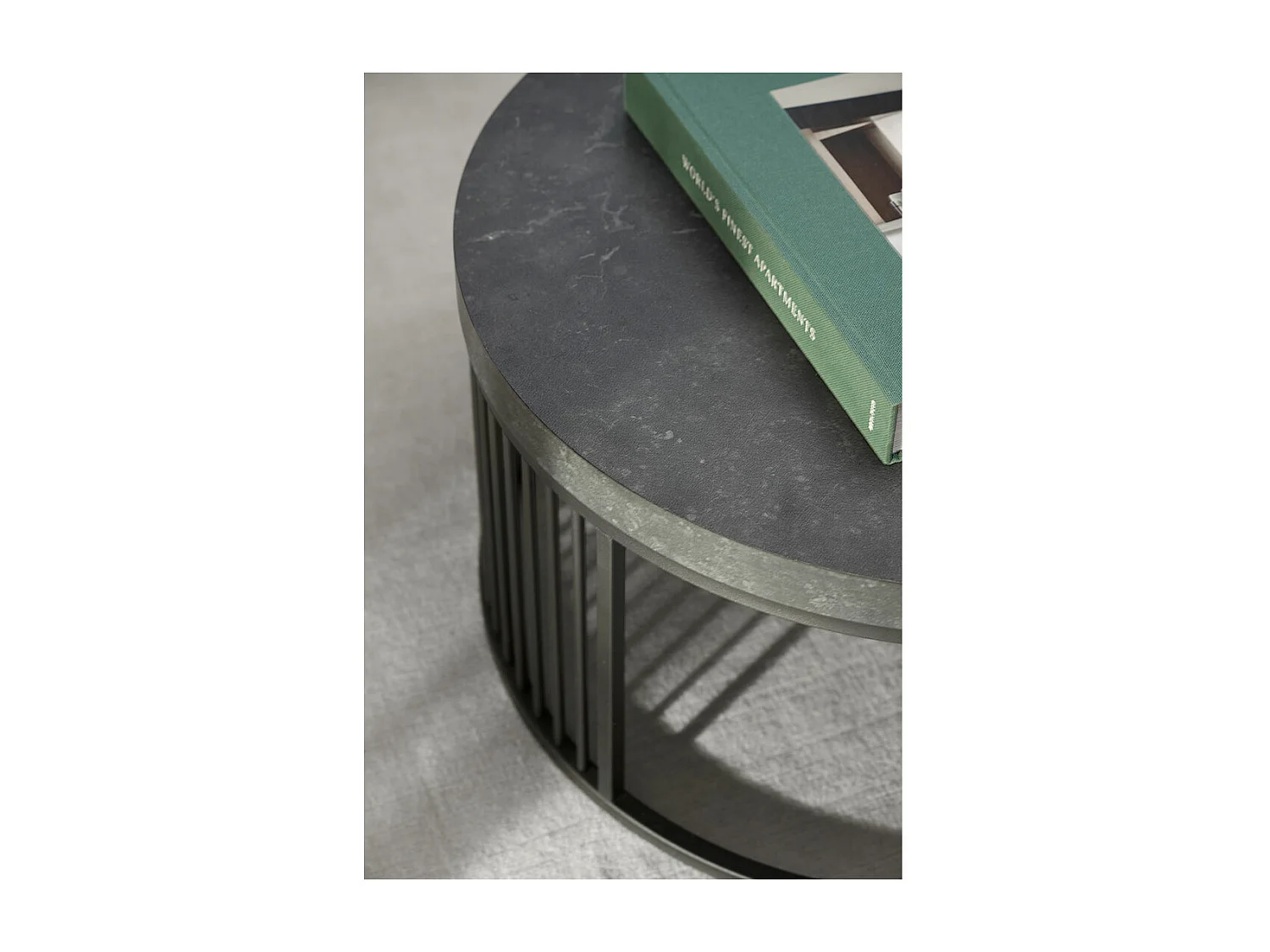 Mesa de centro Strington negra.