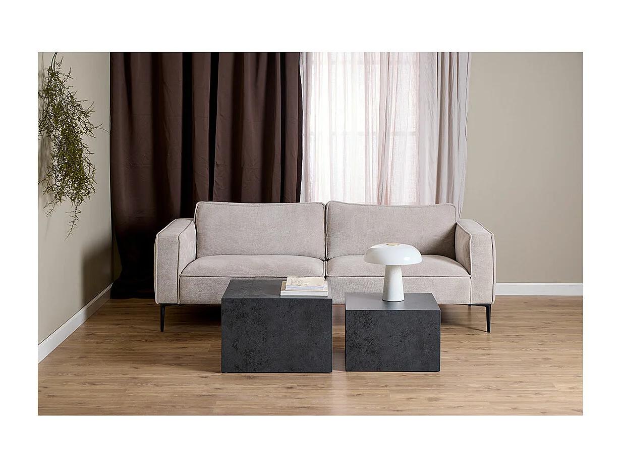 Dice table basse noir.