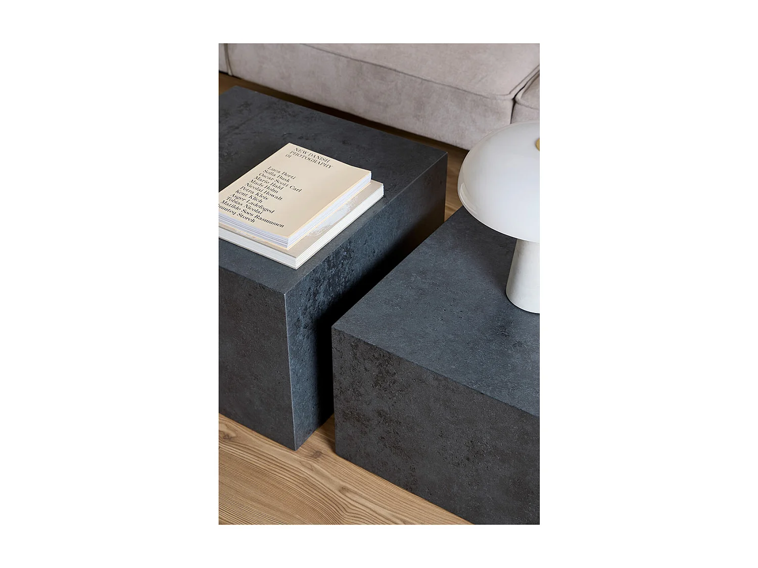 Dice table basse noir.