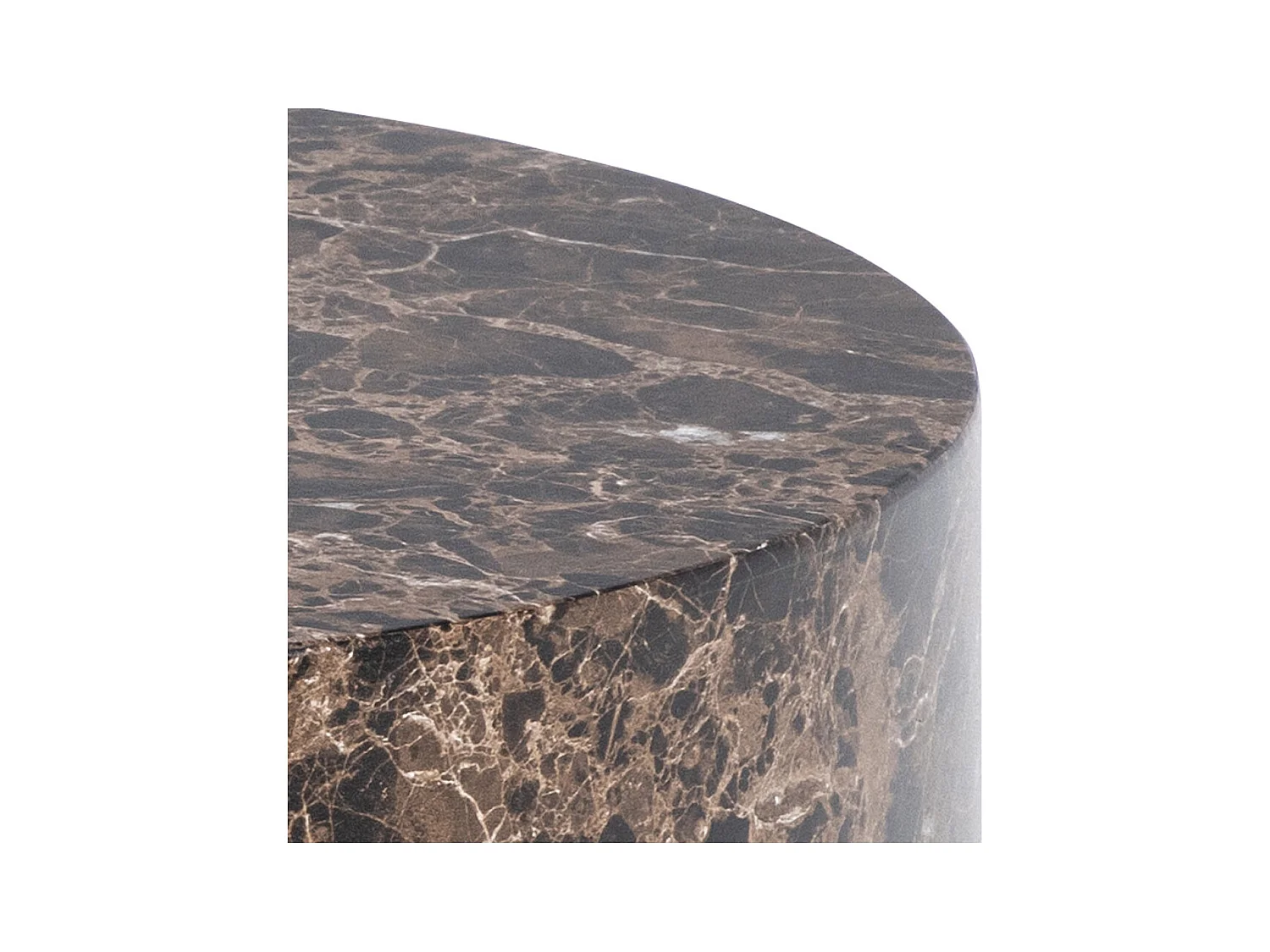 Dice table basse marron.