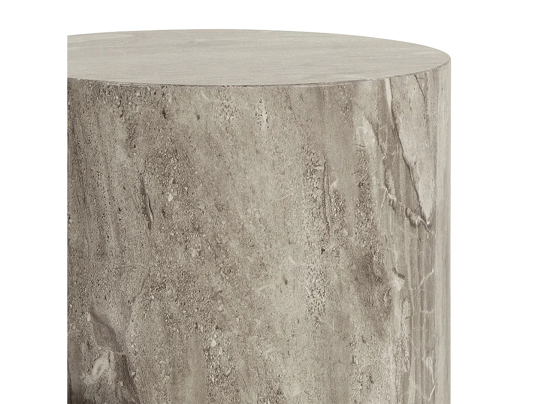 Dice  piédestal gris.