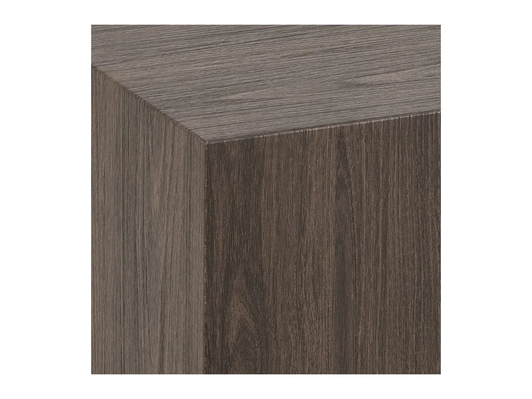 Dice table basse marron.