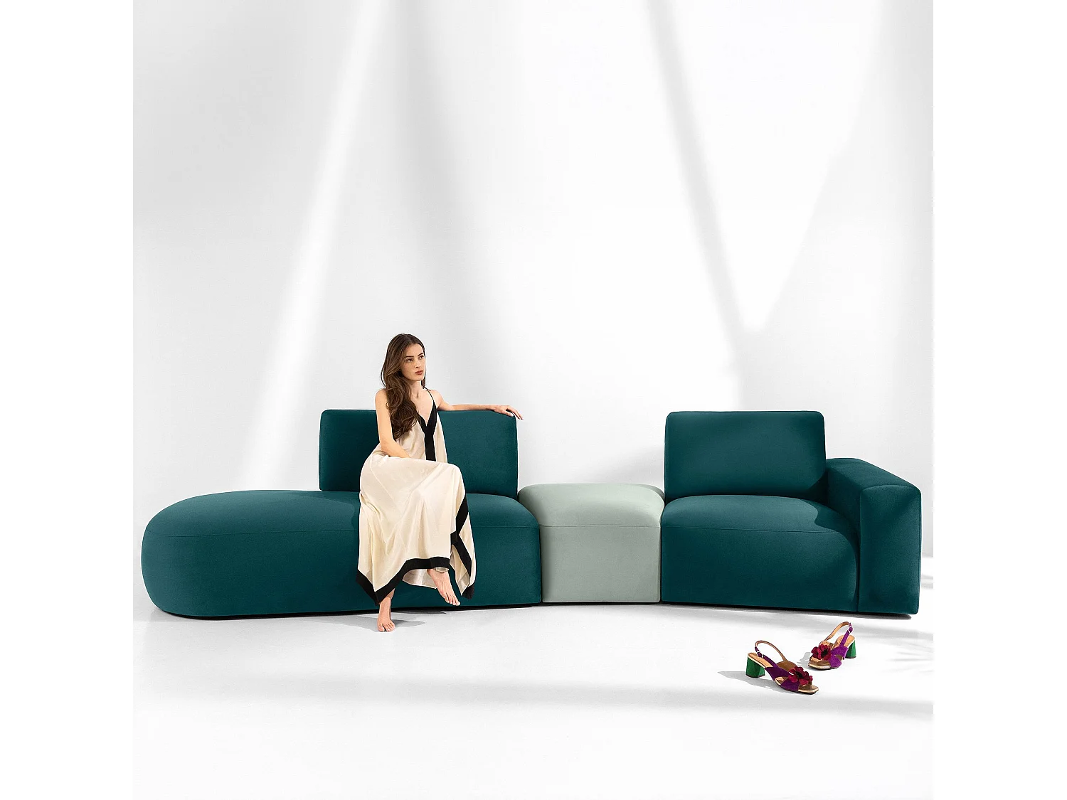 Ecksofa links - modern - ZUCCO - 4-Sitzer - Veloursstoff - Mint