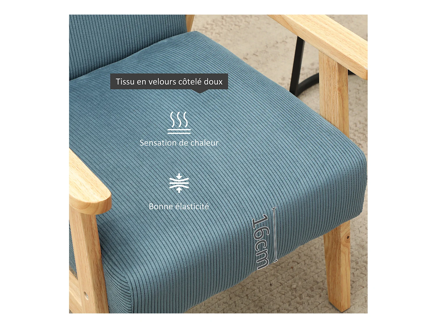 Fauteuil lounge style nordique piètement structure accoudoirs bois hévéa velours côtelé bleu