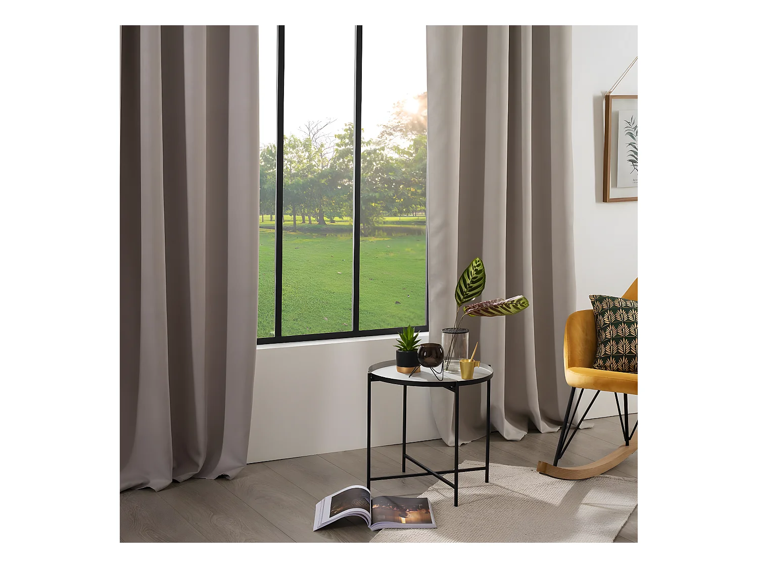 Cortina opaca con hojas de relieve 140 x 260 cm