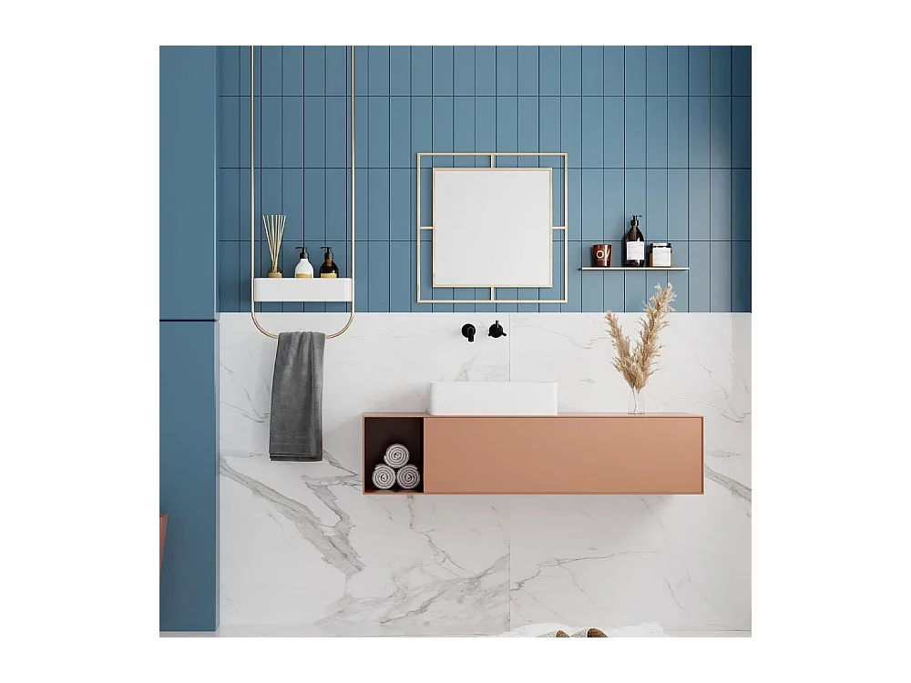 Specchio quadrato con doppia cornice Corner in metallo colore oro