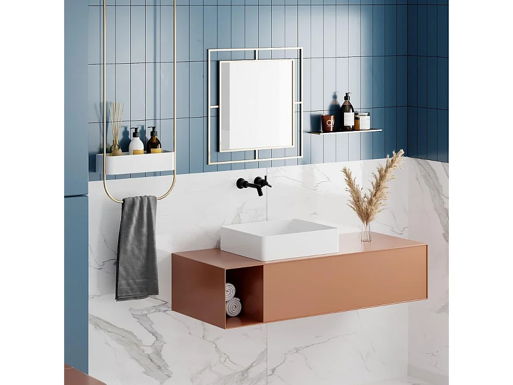 Specchio quadrato con doppia cornice Corner in metallo colore oro