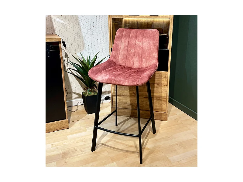 Lot 2 tabourets de bar en velours rose et pieds métal noir – NANY 2