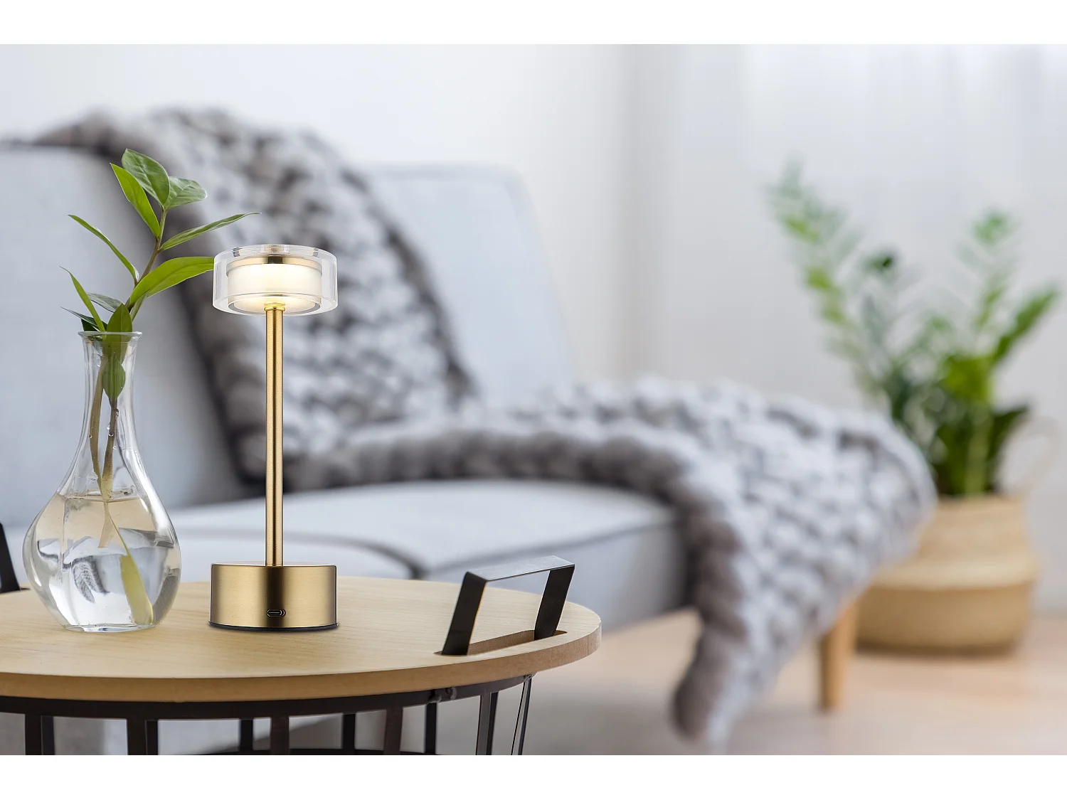 Lampe à poser métal couleur laiton mat, LED