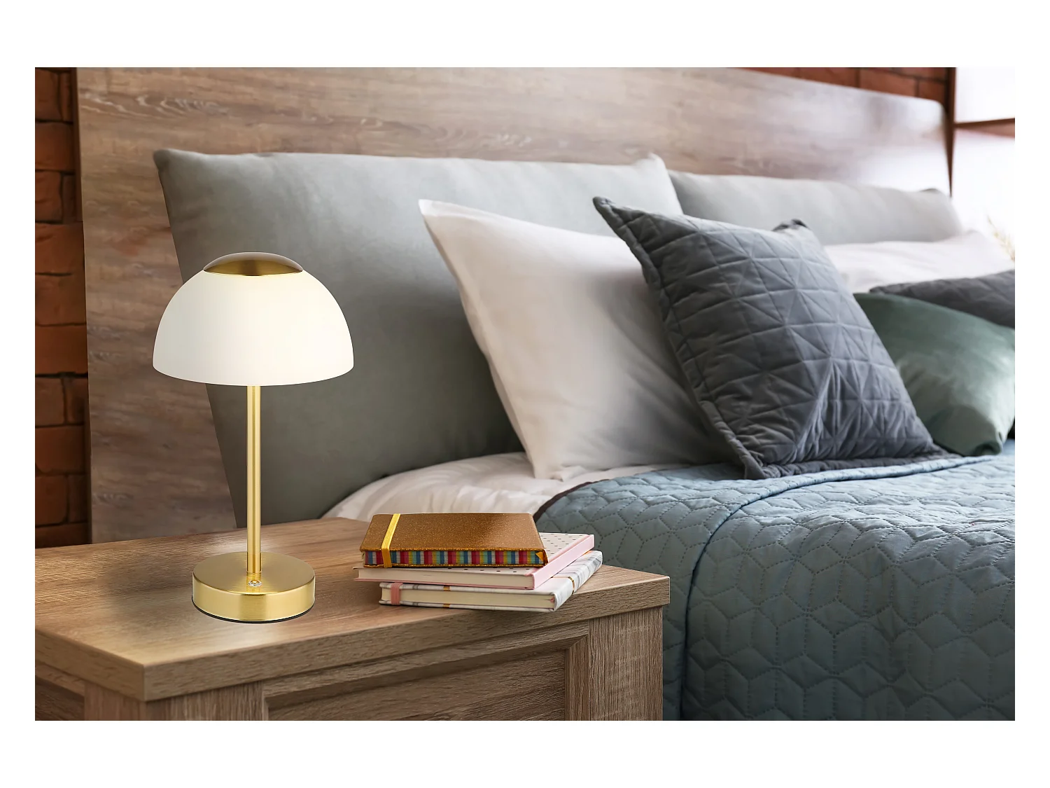 Lampe à poser métal couleur laiton mat, LED