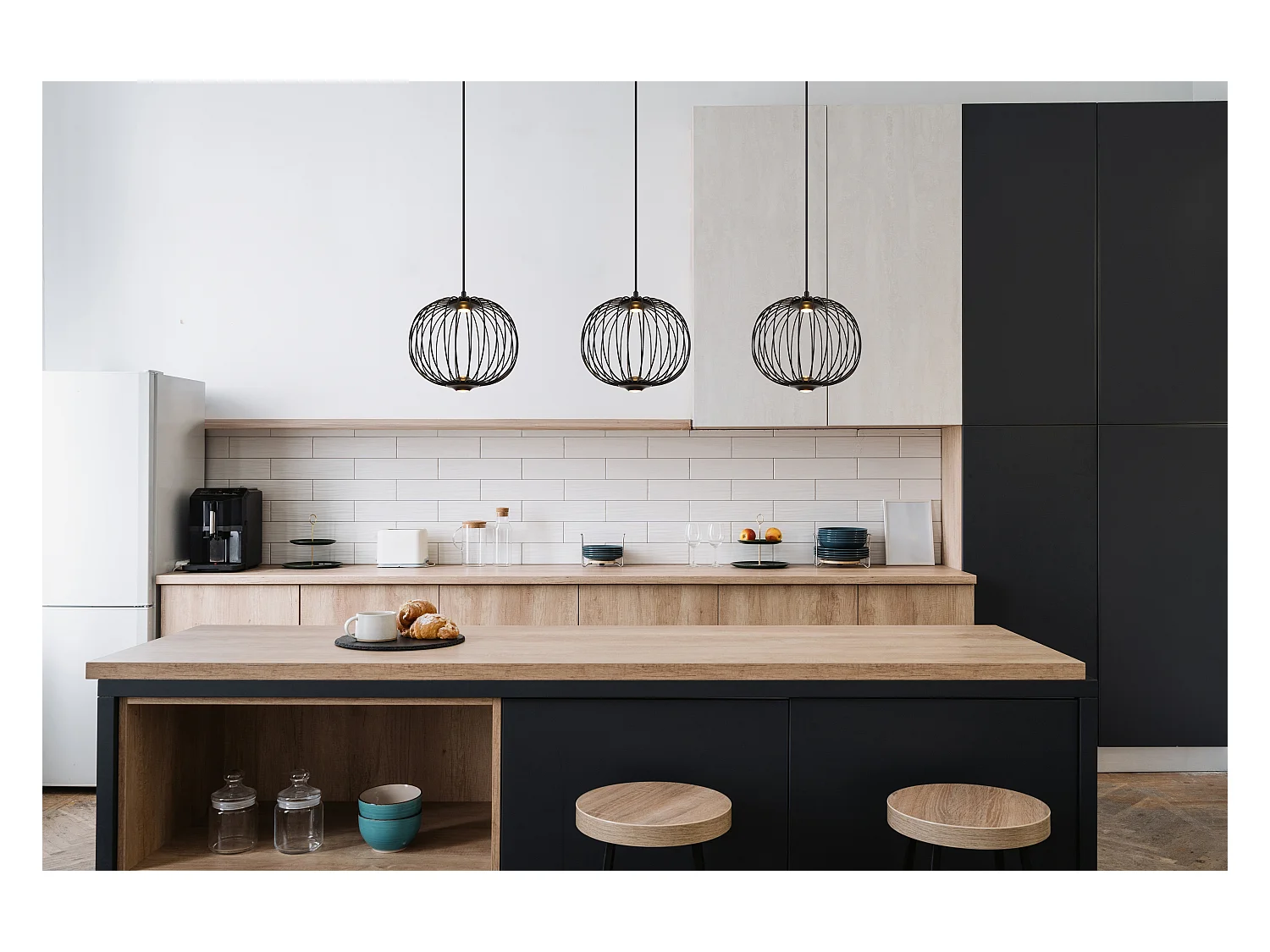 Suspension métal noir mat, LED