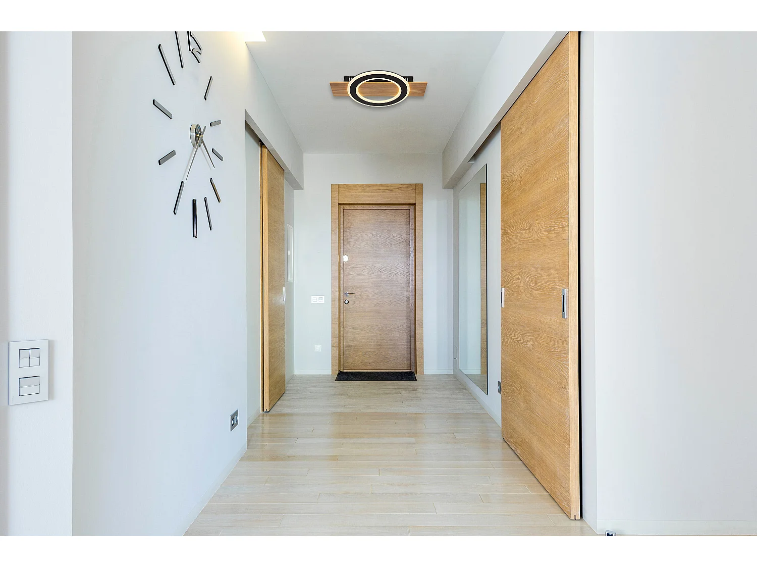 Plafonnier plastique décor bois foncé, LED