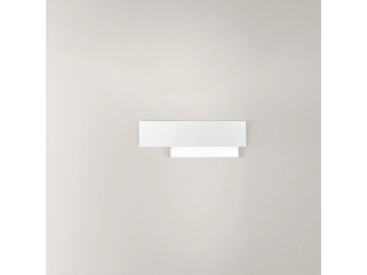 Doha - Applique LED moderne 15W - Aluminium blanc, lumière chaude 3000K, 1270lm, diffuseur bi-satin, l.40x13,5cm