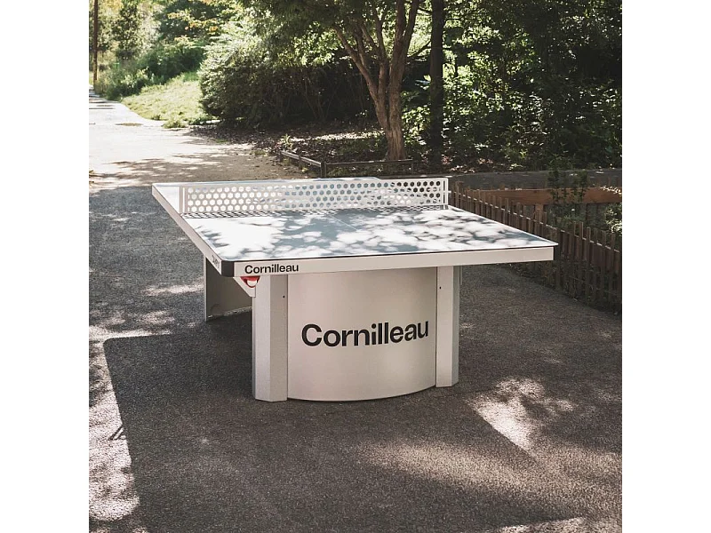Mesa de Tênis de Mesa Cornilleau Pro 510M Outdoor 112302 - Resistente e Durável