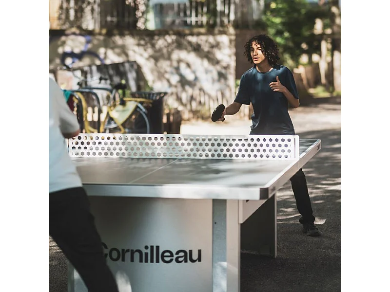 Mesa de Tênis de Mesa Cornilleau Pro 510M Outdoor 112302 - Resistente e Durável