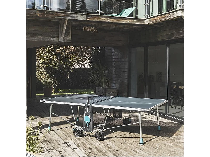Mesa de Tênis de Mesa Externa Cornilleau 200X - Ideal para Famílias e Jogos Competitivos