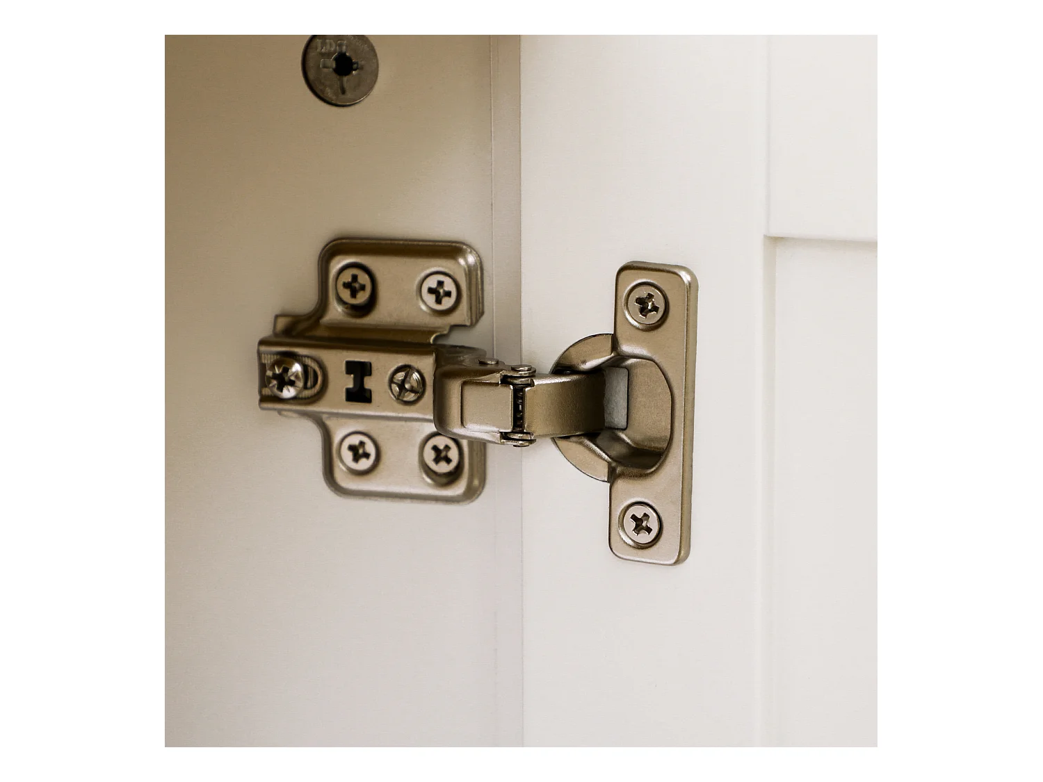 Aparador Mylov de 120 cm com 3 Portas em Branco e Castanho - Estilo Nórdico Elegante