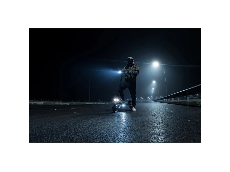 Patinete Elétrico RUPTOR R3 V3 Cobre: Potência e Estilo para Todos