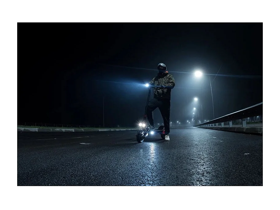 Patinete Elétrico RUPTOR R3 V3 Cobre: Potência e Estilo para Todos