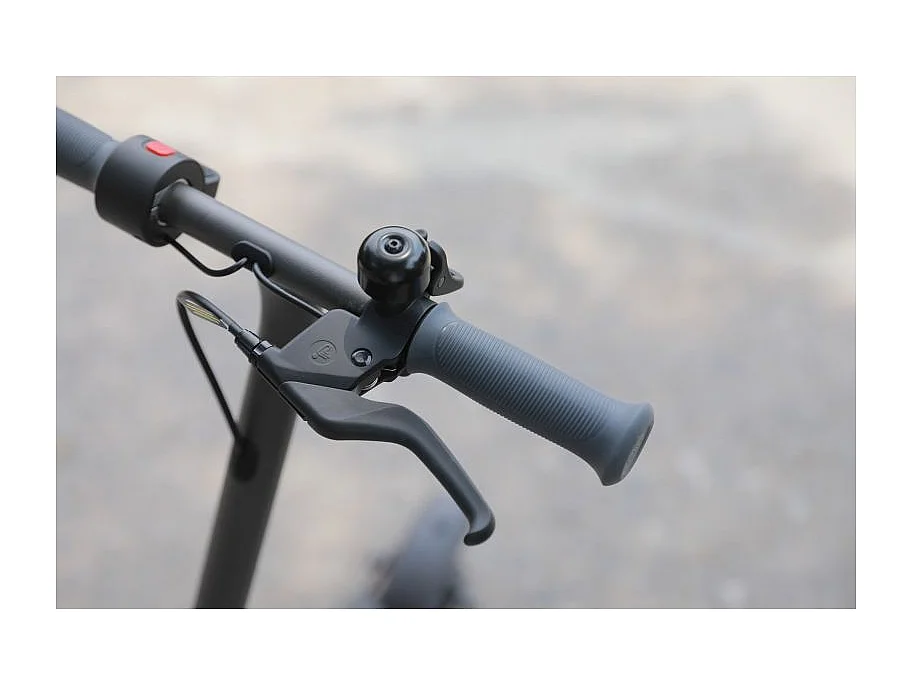 Patinete Elétrico Segway ZING C20 - Scooter Dobrável para Todas as Idades