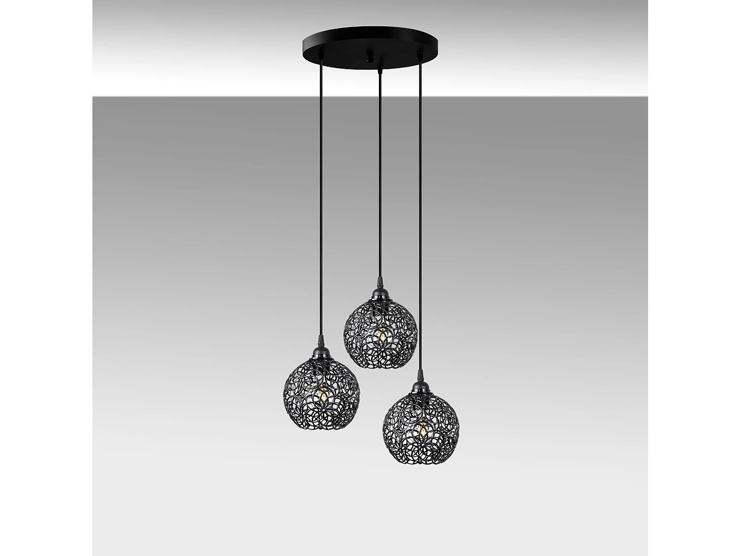 Candeeiro de Metal Preto Elegante - Design Moderno e Ajustável