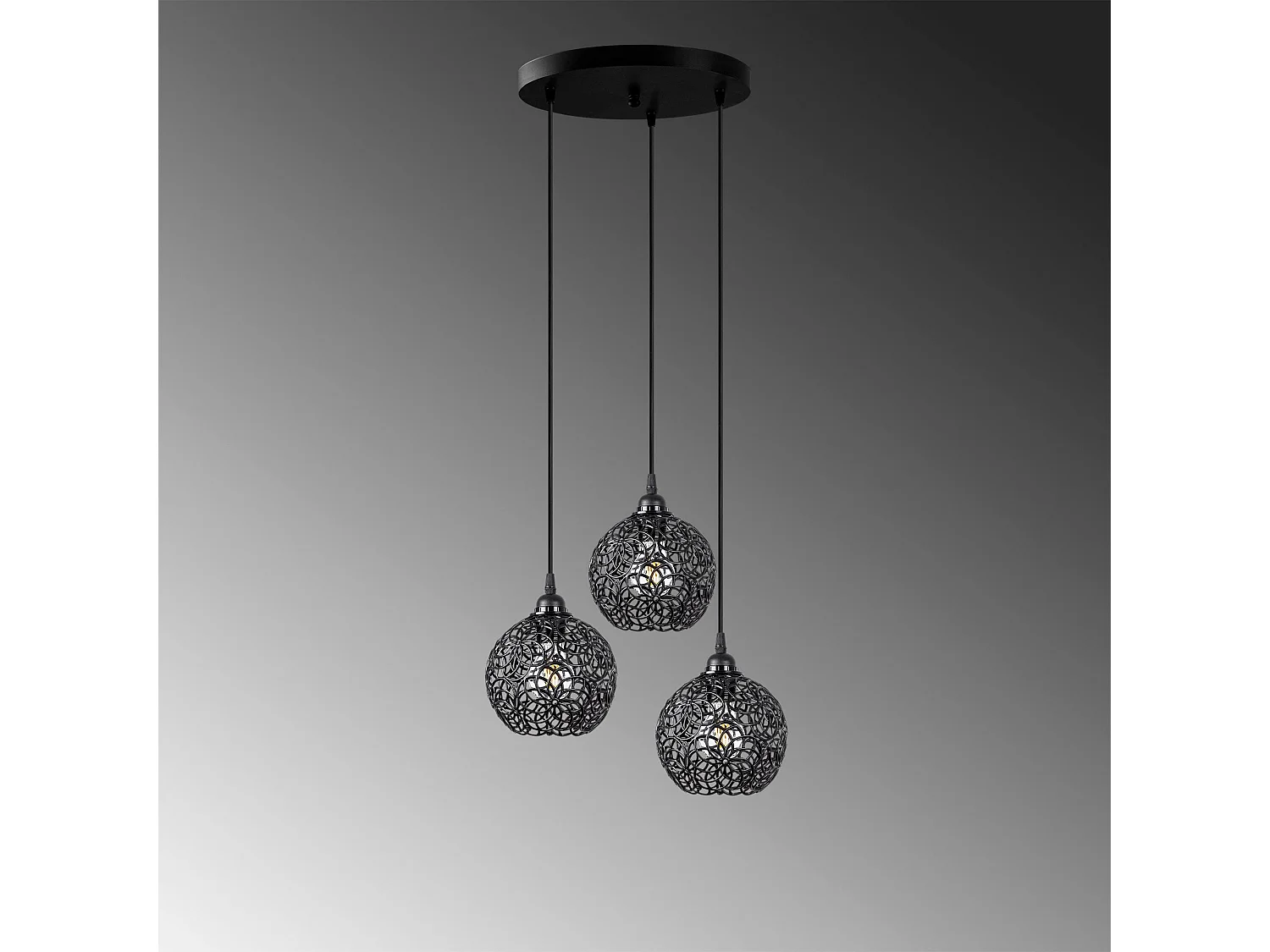 Candeeiro de Metal Preto Elegante - Design Moderno e Ajustável