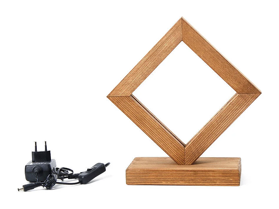 Candeeiro de Mesa de Madeira de Abeto - Elegância Rústica e Iluminação LED