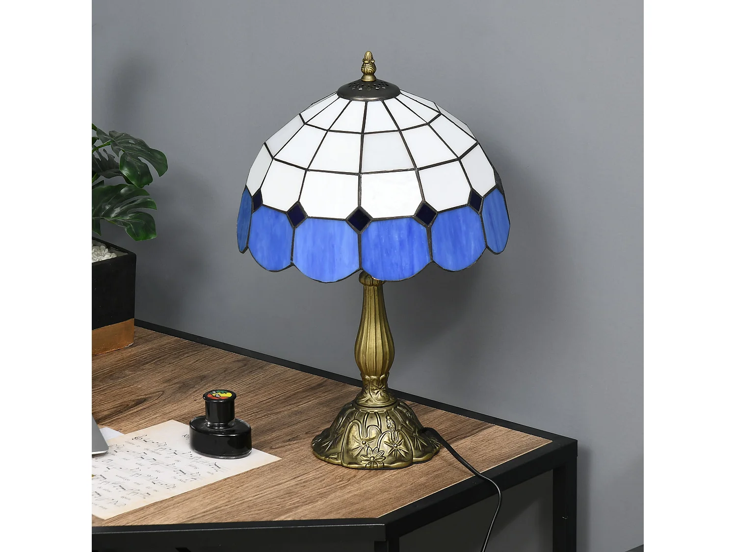 Candeeiro de Mesa Tiffany Artesanal Azul para Decoração Elegante de Interiores