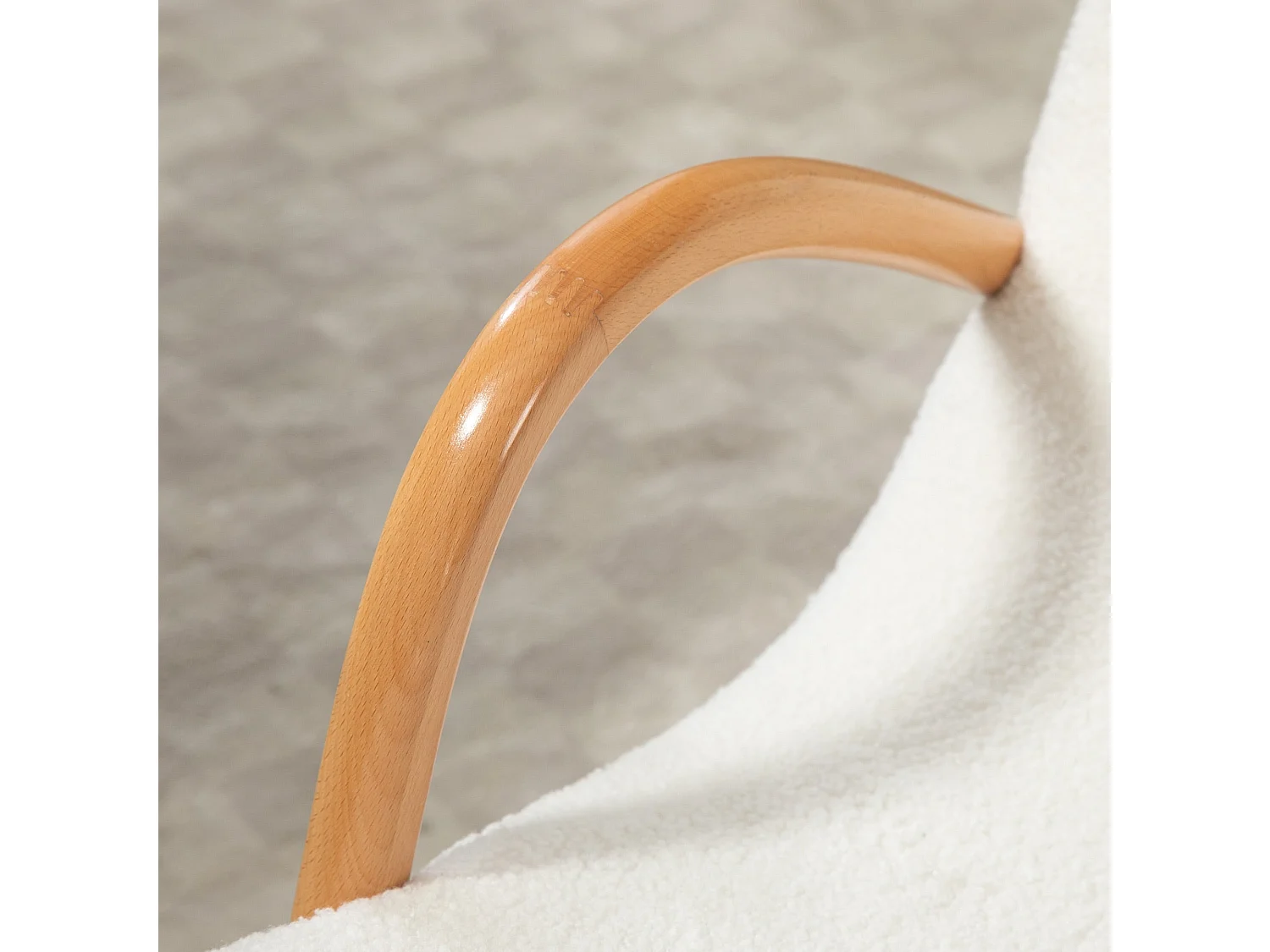 Poltrona Baloiço Moderna Estofada em Lã com Apoios e Design Elegante para Sala de Estar e Dormitório