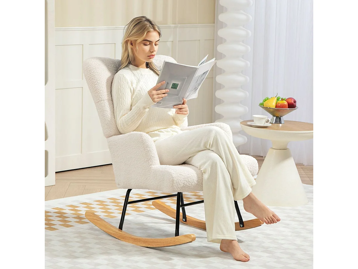 Poltrona Baloiço Reykjavik para Amamentação em Creme - Conforto e Estilo para sua Sala ou Quarto