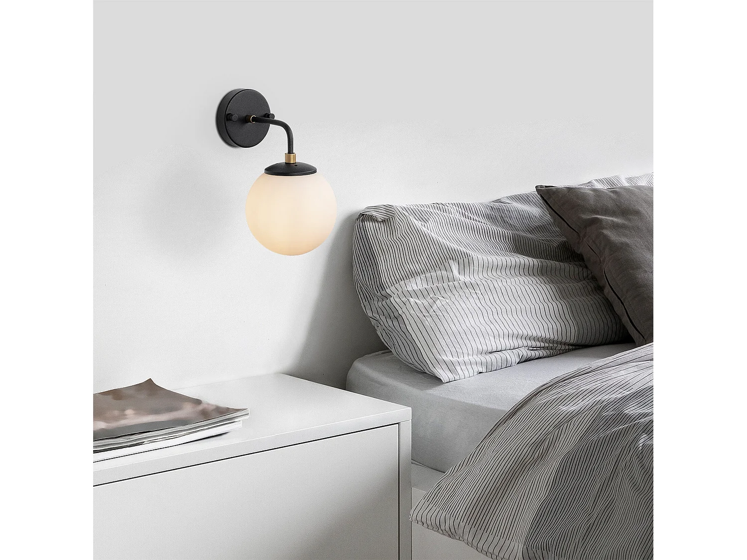 Candeeiro de Parede Elegante - Design Moderno e Sofisticado