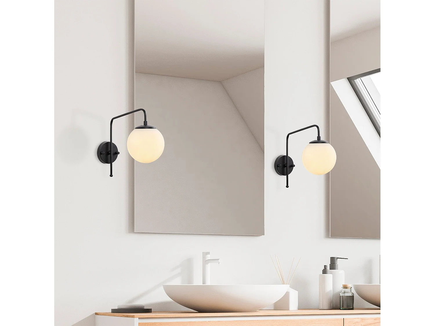 Candeeiro de Parede Preto e Branco - Design Moderno e Elegante