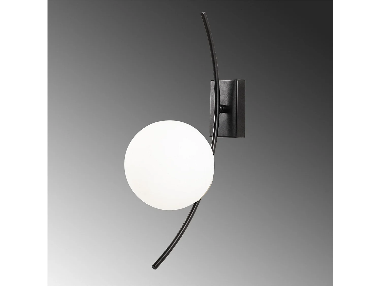 Candeeiro de Parede Hilal 3821: Elegância e Modernidade para o Seu Espaço