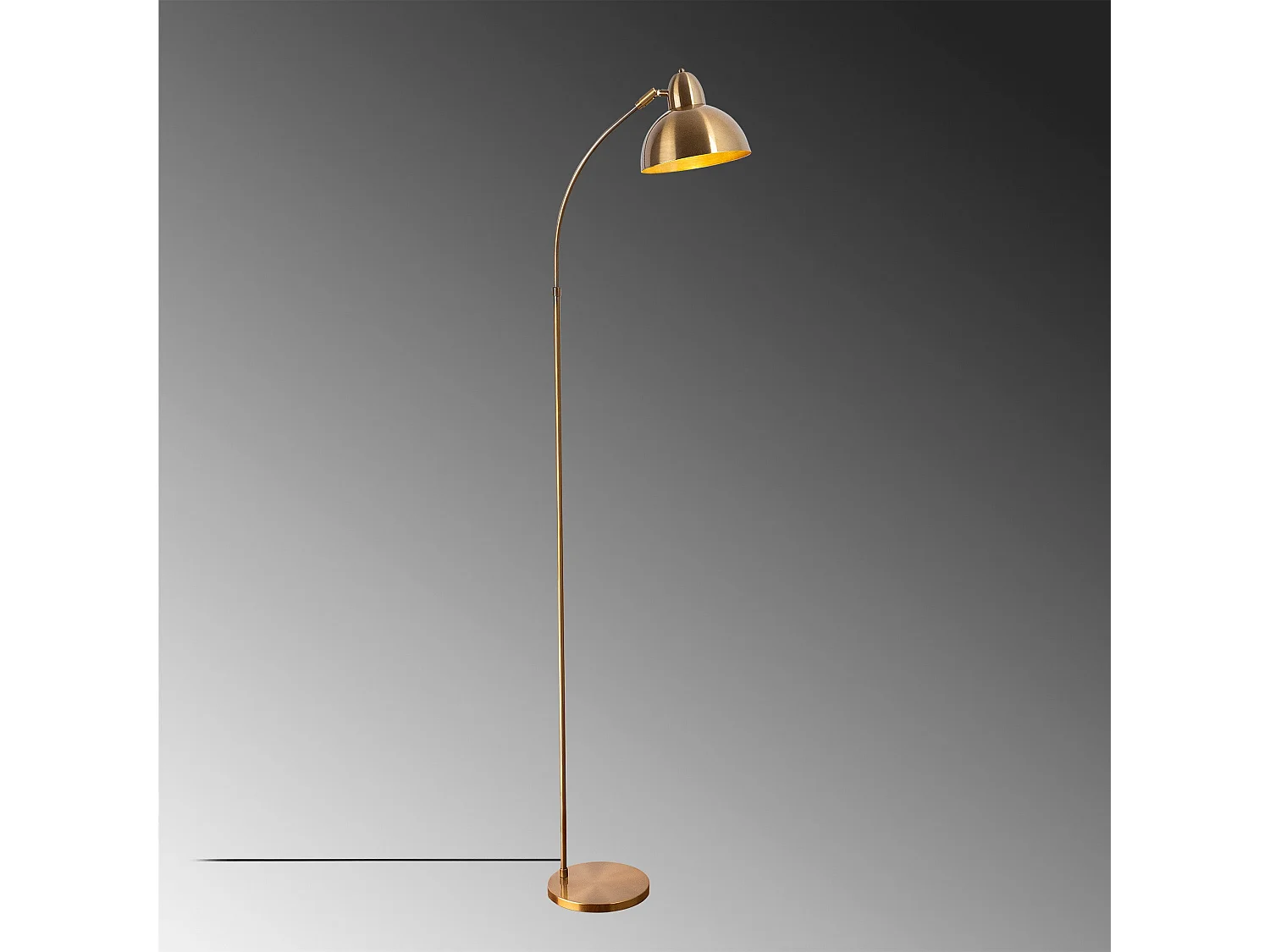 Candeeiro de Pé Varzan 10850 - Elegância e Sofisticação para o Seu Espaço