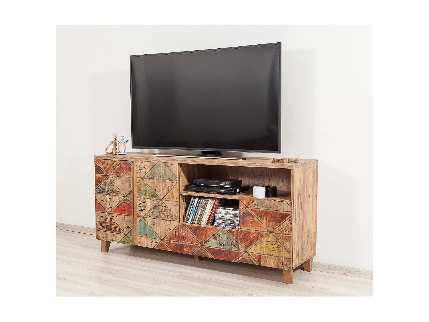 Buffet patchwork bois marron clair avec motifs colorés Mastra 160cm