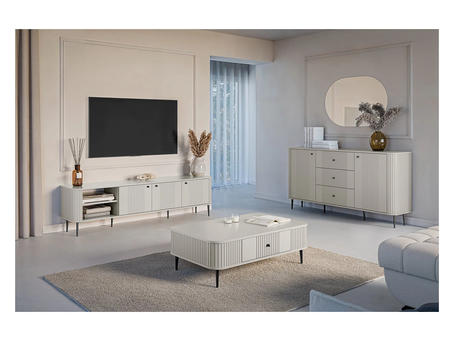 3-türiger TV-Schrank mit Metallfuß 187x51 cm