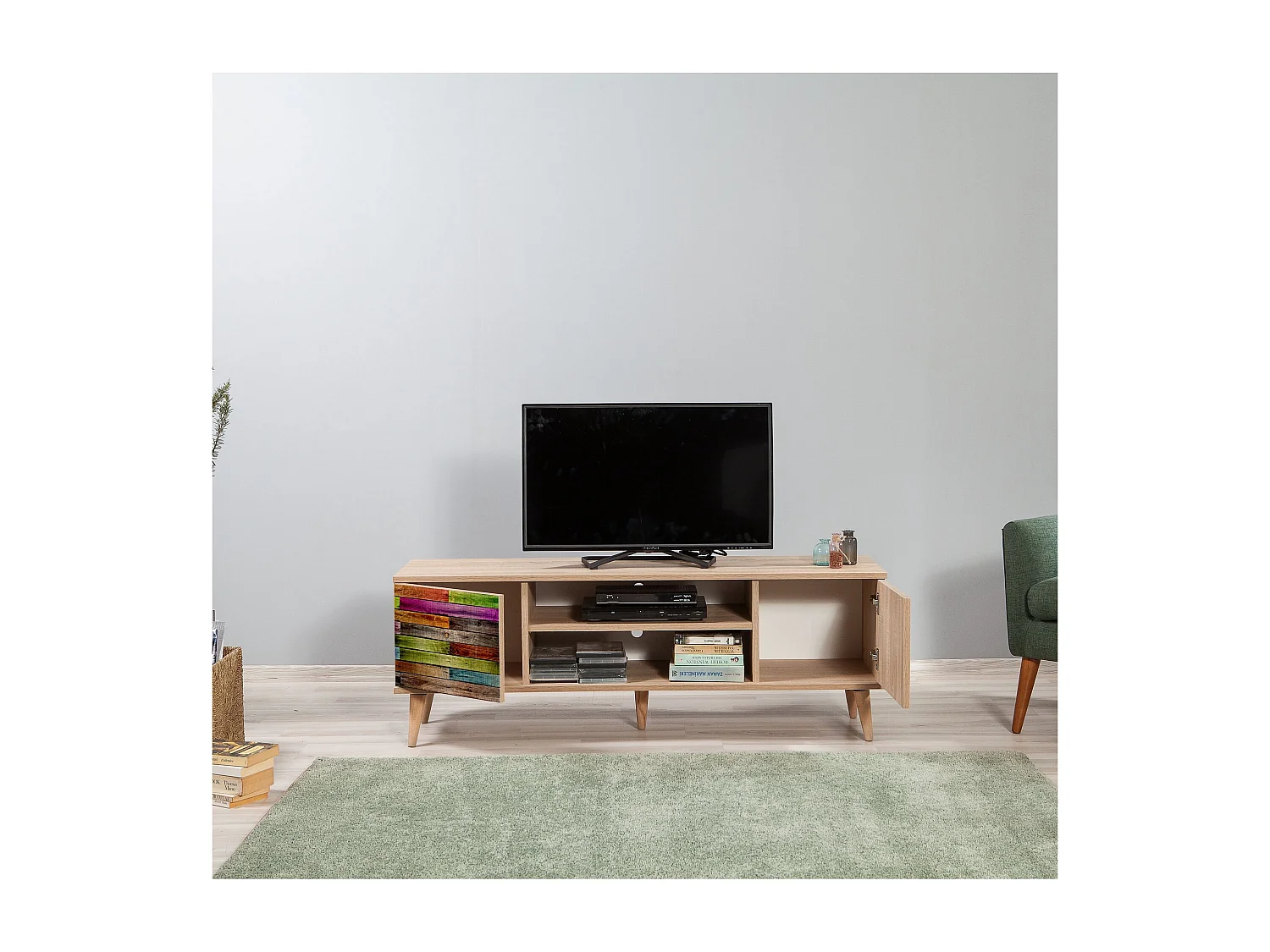 Meuble TV en bois clair à lamelles avec niche Kiza 726