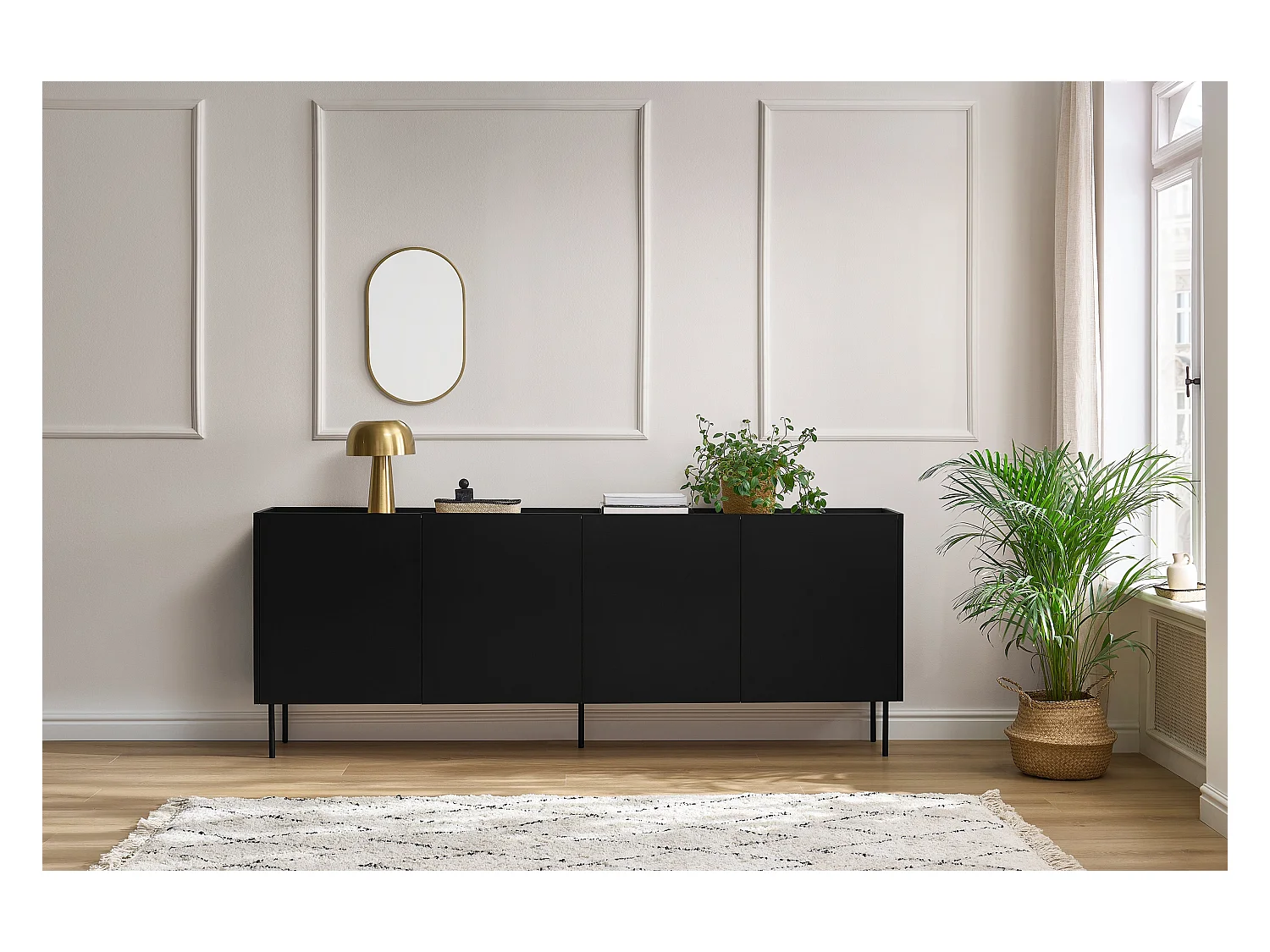 Dressoir met 4 deuren en 4 lades met metalen voet 220x85 cm