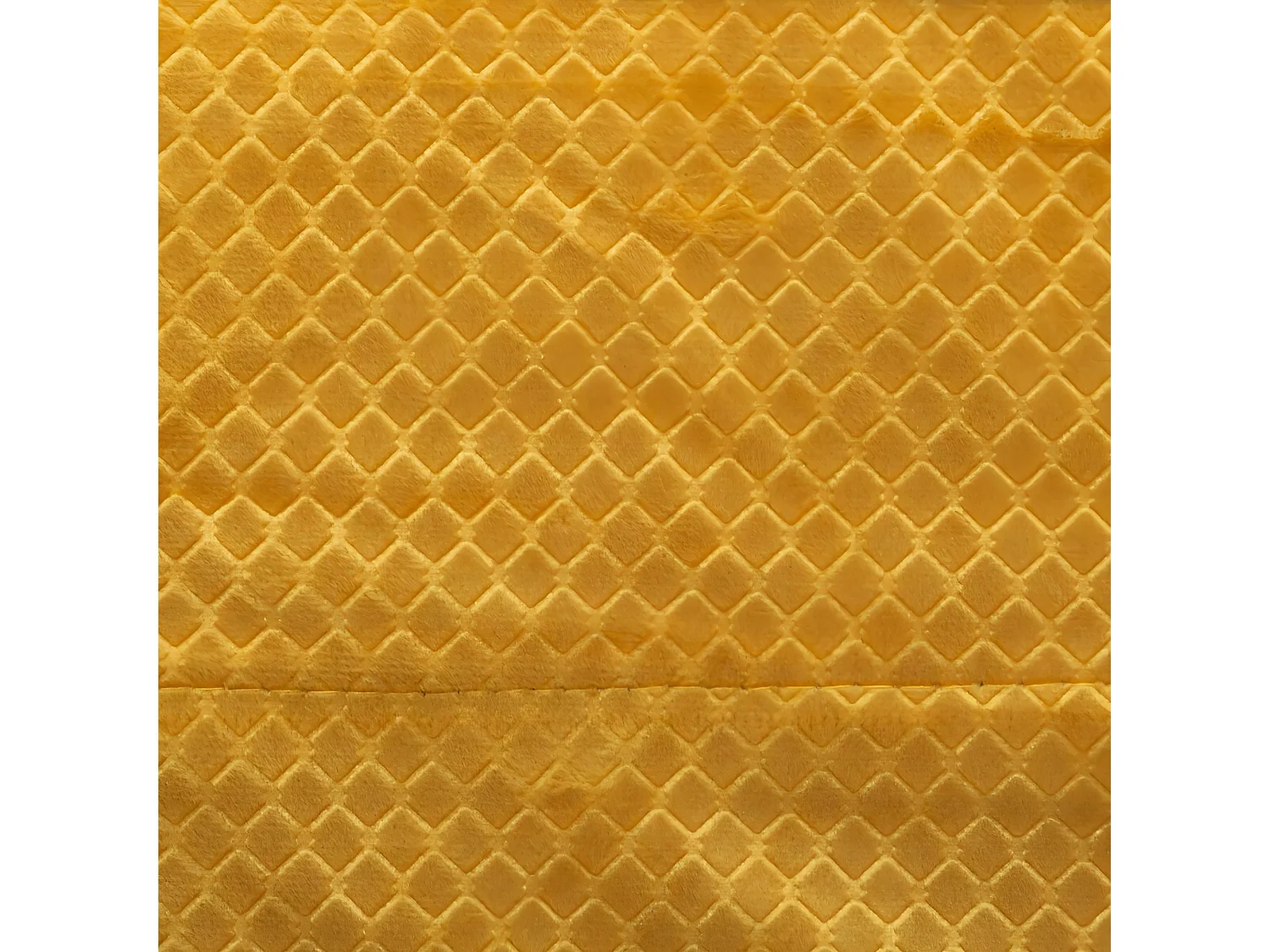 Rideau à œillets Occultant en Velours Ocre motif en relief 140 x 260 cm