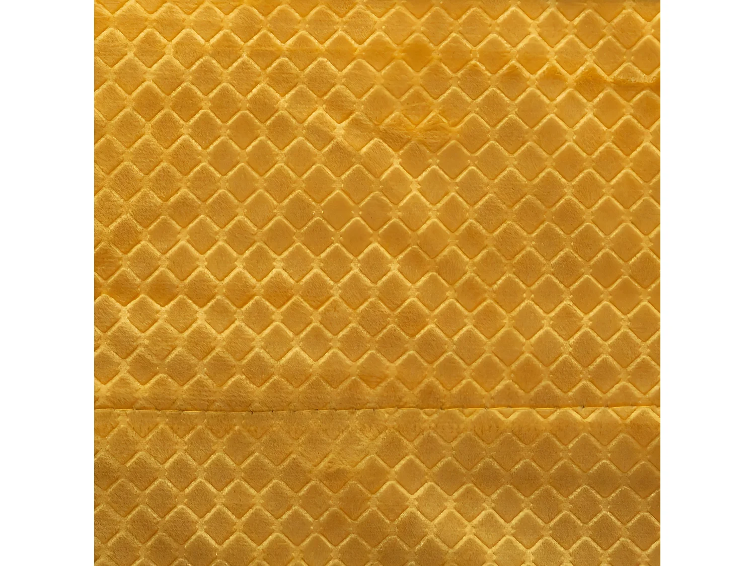 Rideau à œillets Occultant en Velours Ocre motif en relief 140 x 260 cm