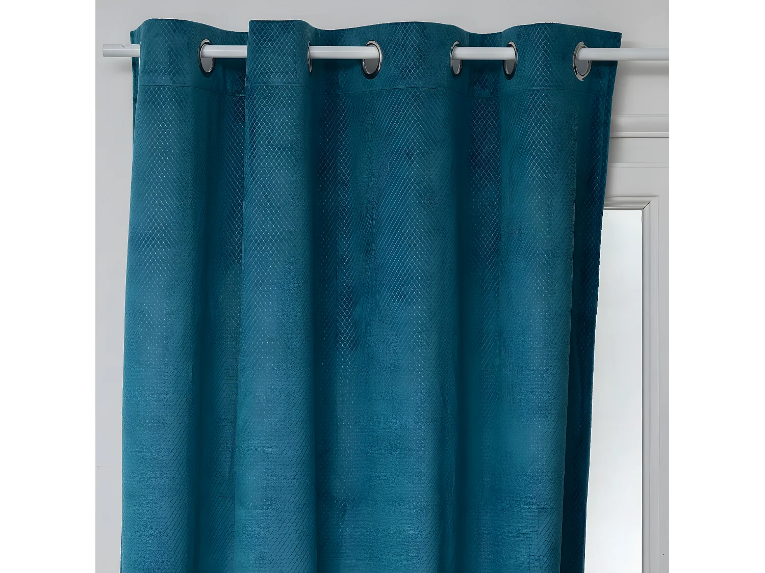 Rideau à œillets Occultant en Velours Bleu canard motif en relief 140 x 260 cm
