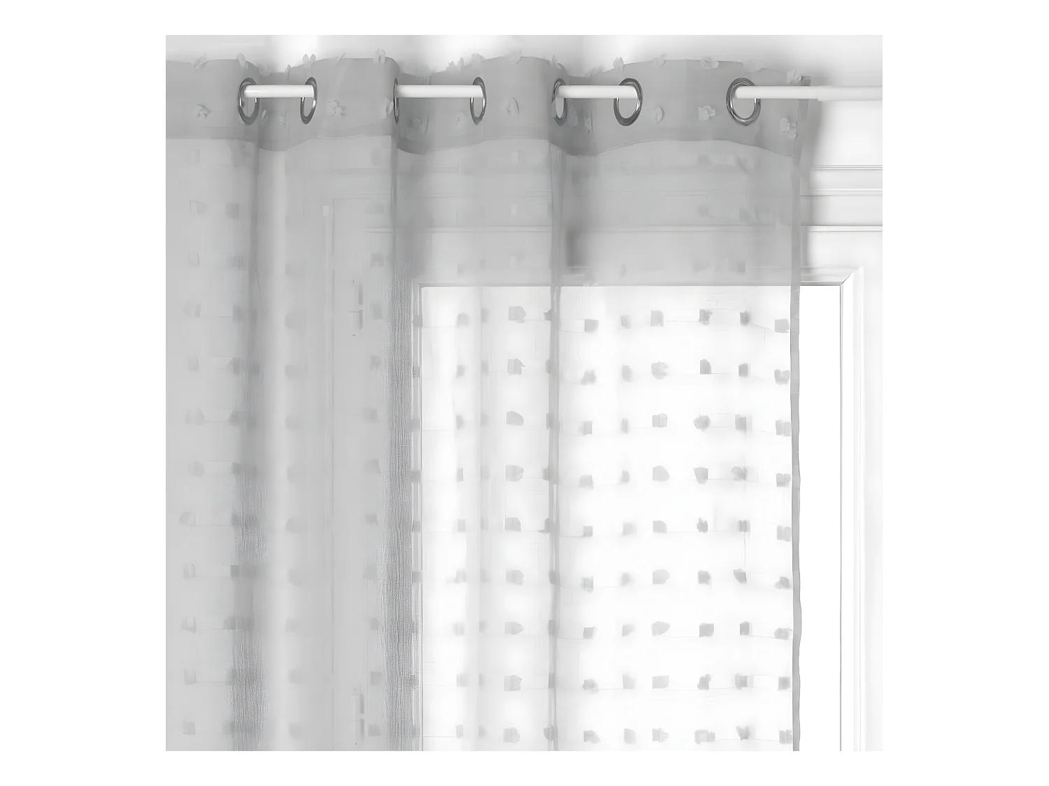 Ösen-Voile mit kleinen Pompons