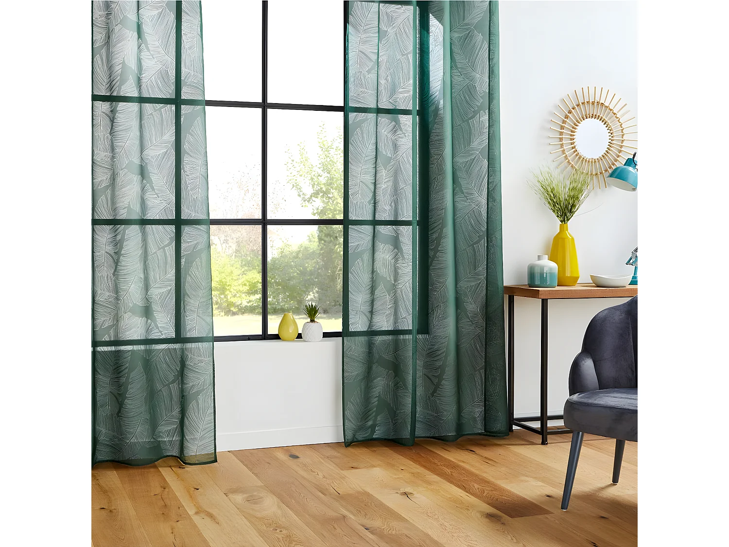 Sichtschutzvorhang mit bedruckten Blättern